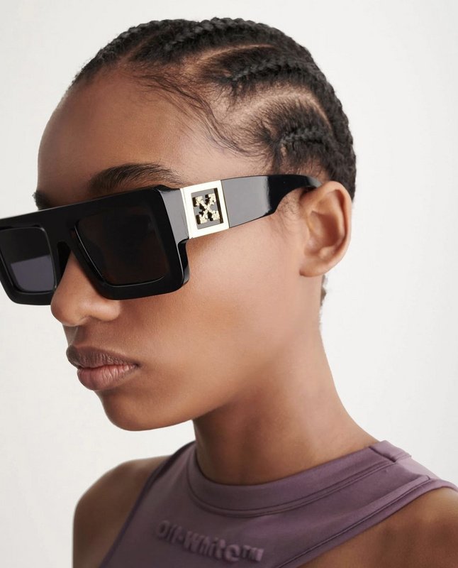 Солнцезащитные очки Off White Big Logo On Temples "Black" фото № 6