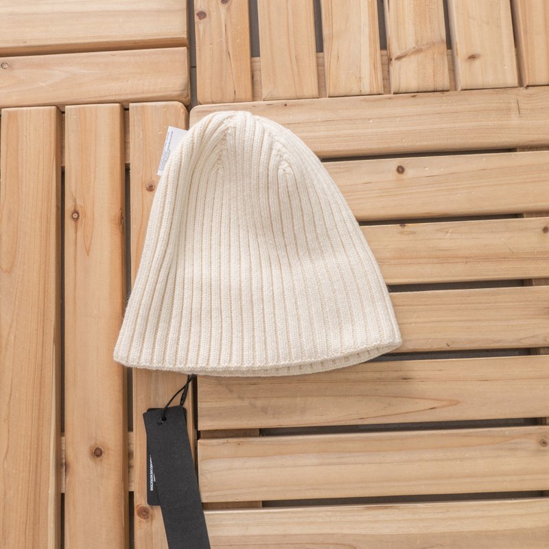 Шапка Stone Island Small Logo With Rivets "White" фото № 7