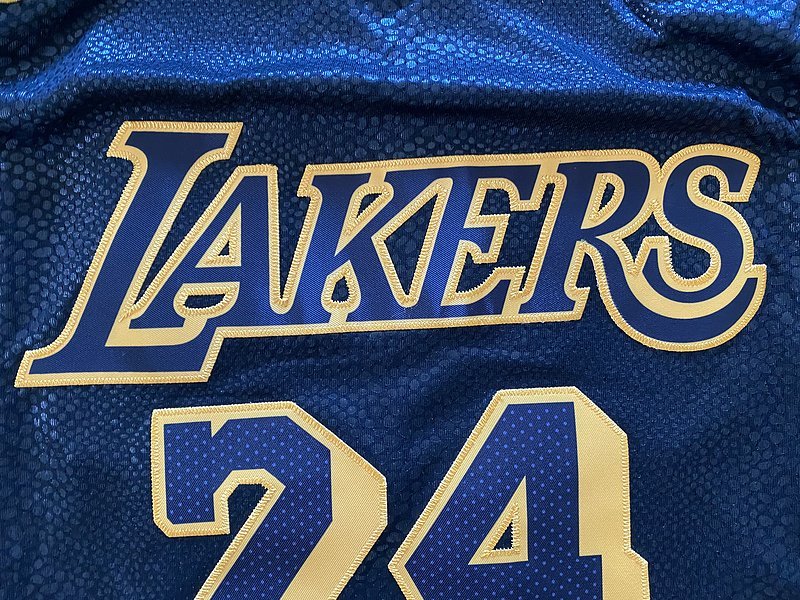 Баскетбольная Джерси Nike X NBA Los Angeles Lakers №24 Kobe Bryant "Blue/Black" фото № 6
