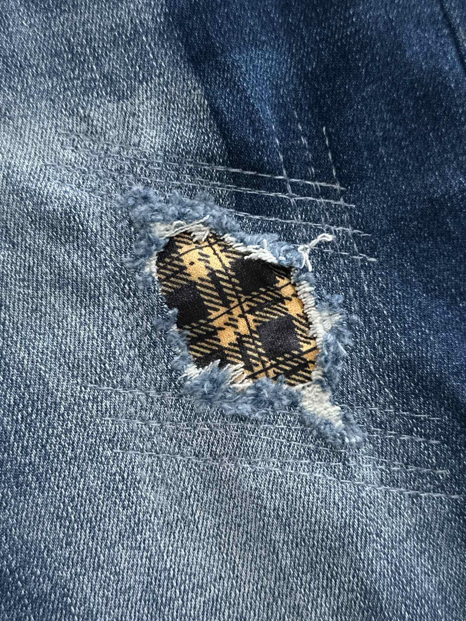 Джинсы Burberry Ripped Gold Mini Pendant BT "Blue" фото № 4