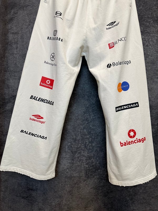 Штаны Balenciaga With Logos "White" фото № 5