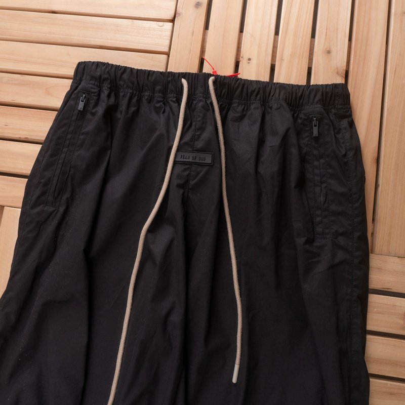 Штаны Fear Of God Pockets With Zippers And Bottom Elastic Bands "Black" фото № 3