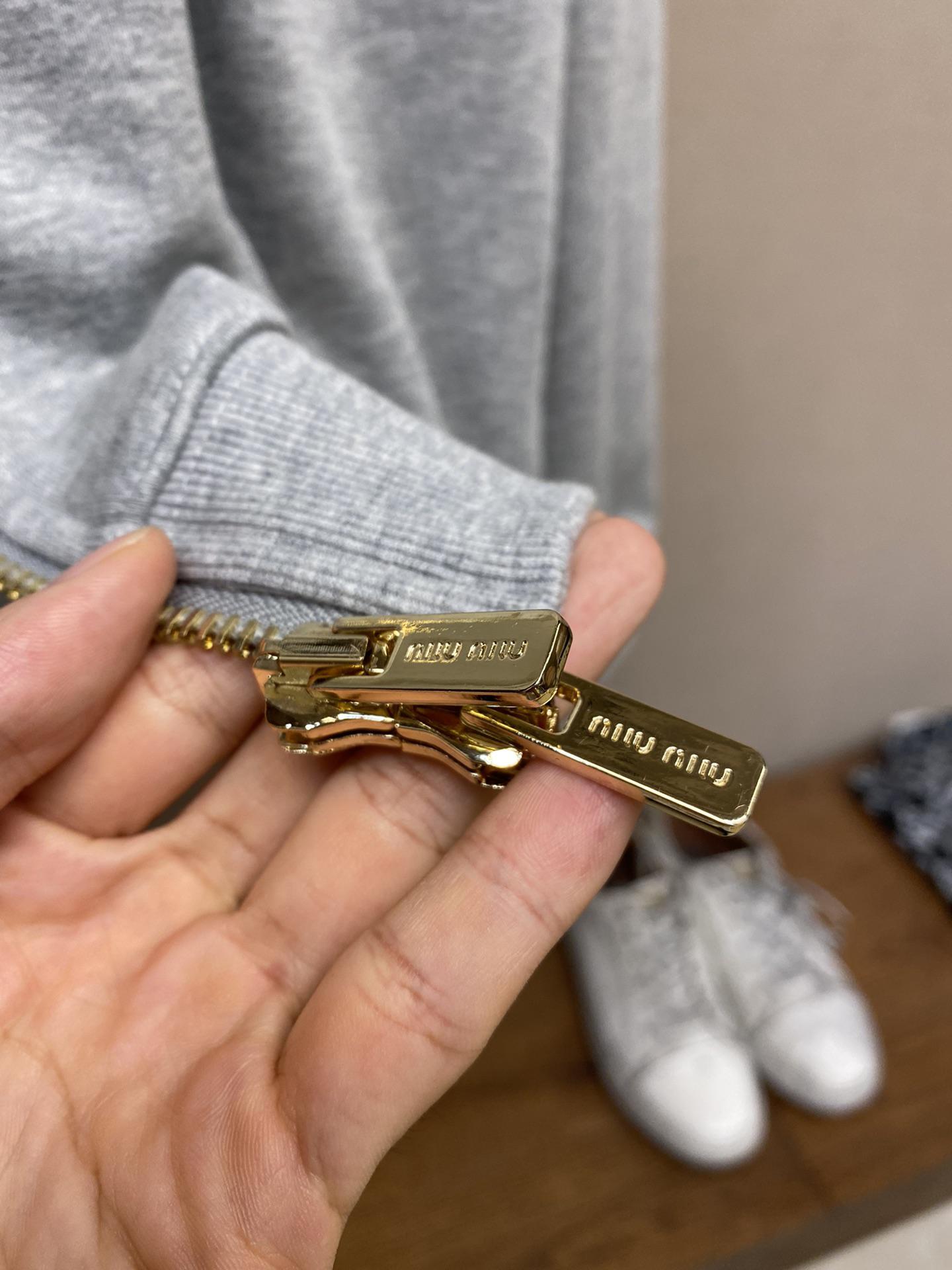 Худи Miu Miu Front Gray Logotype Miu Miu "Gray" фото № 6