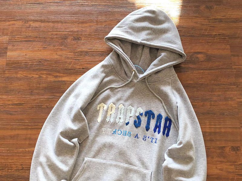 Худи Trapstar Front Logo With Twocolor Oblique Wide And Mirror Inscription "Gray" фото № 2