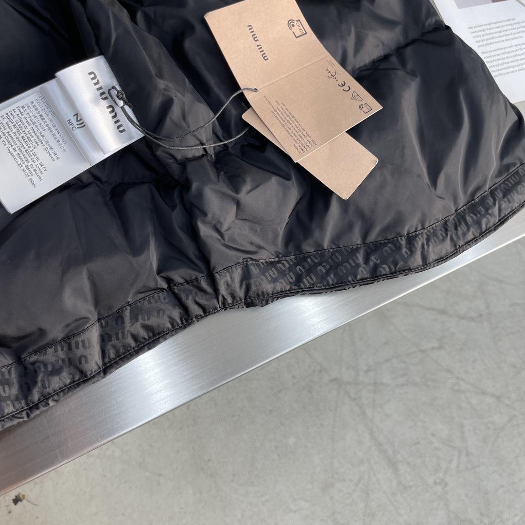 Куртка Miu Miu Frontside White Logotype On The Pocket "Black" фото № 6