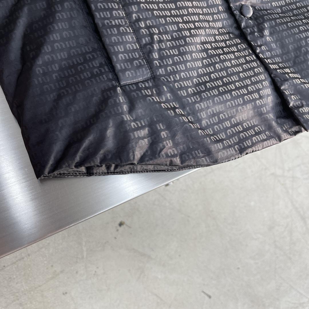 Куртка Miu Miu Frontside White Logotype On The Pocket "Black" фото № 5