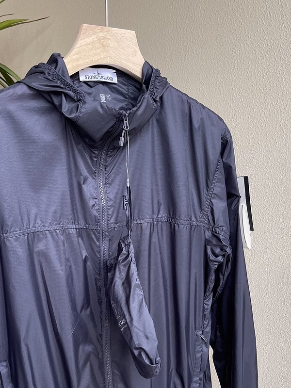 Ветровка Stone Island Lightweight With A Handbag "Blue/Black" фото № 6