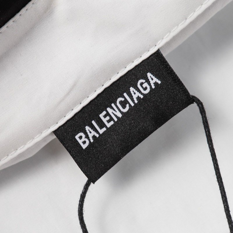 Рубашка Balenciaga With The Logo In The Center "Black/White" фото № 3