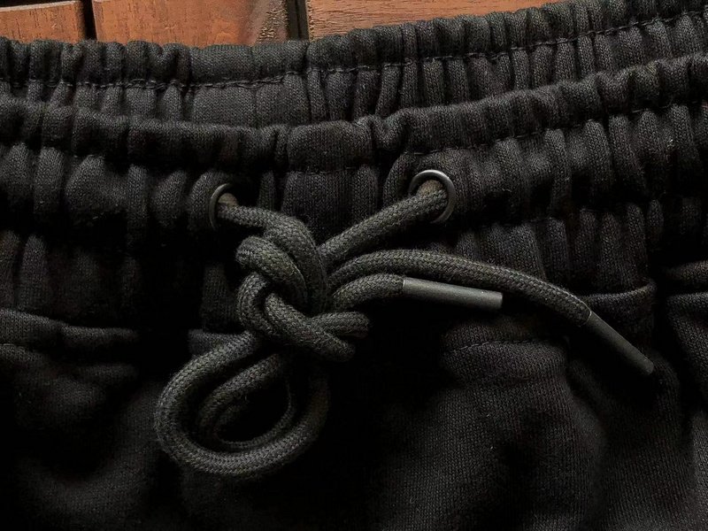 Шорты Trapstar Two Color Wide Logo And Front Pockets "Black" фото № 3