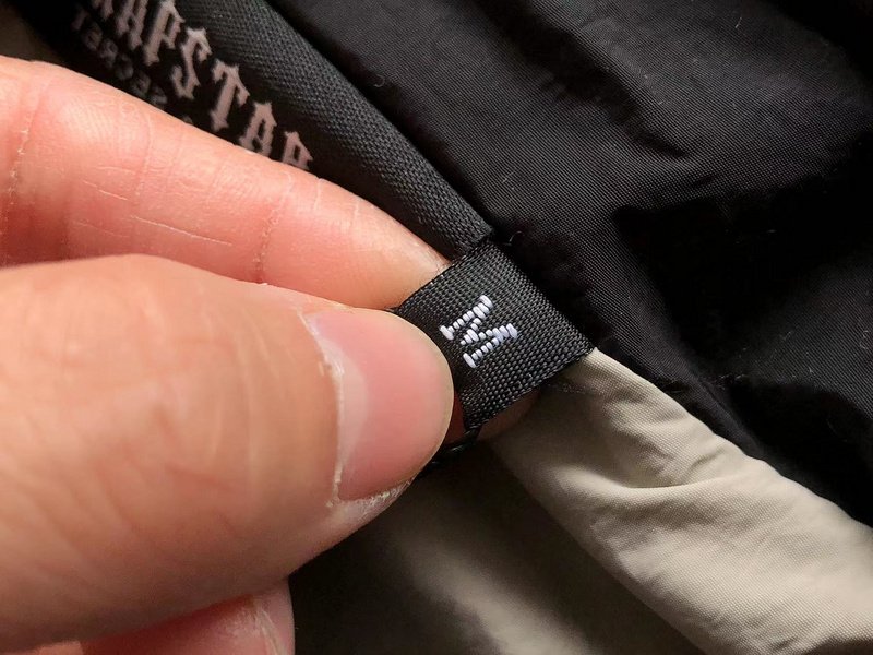 Олимпийка Trapstar Small Embroidered Logo And Sleeves Decorated By Colorful Stripe "Beige/Blue" фото № 5