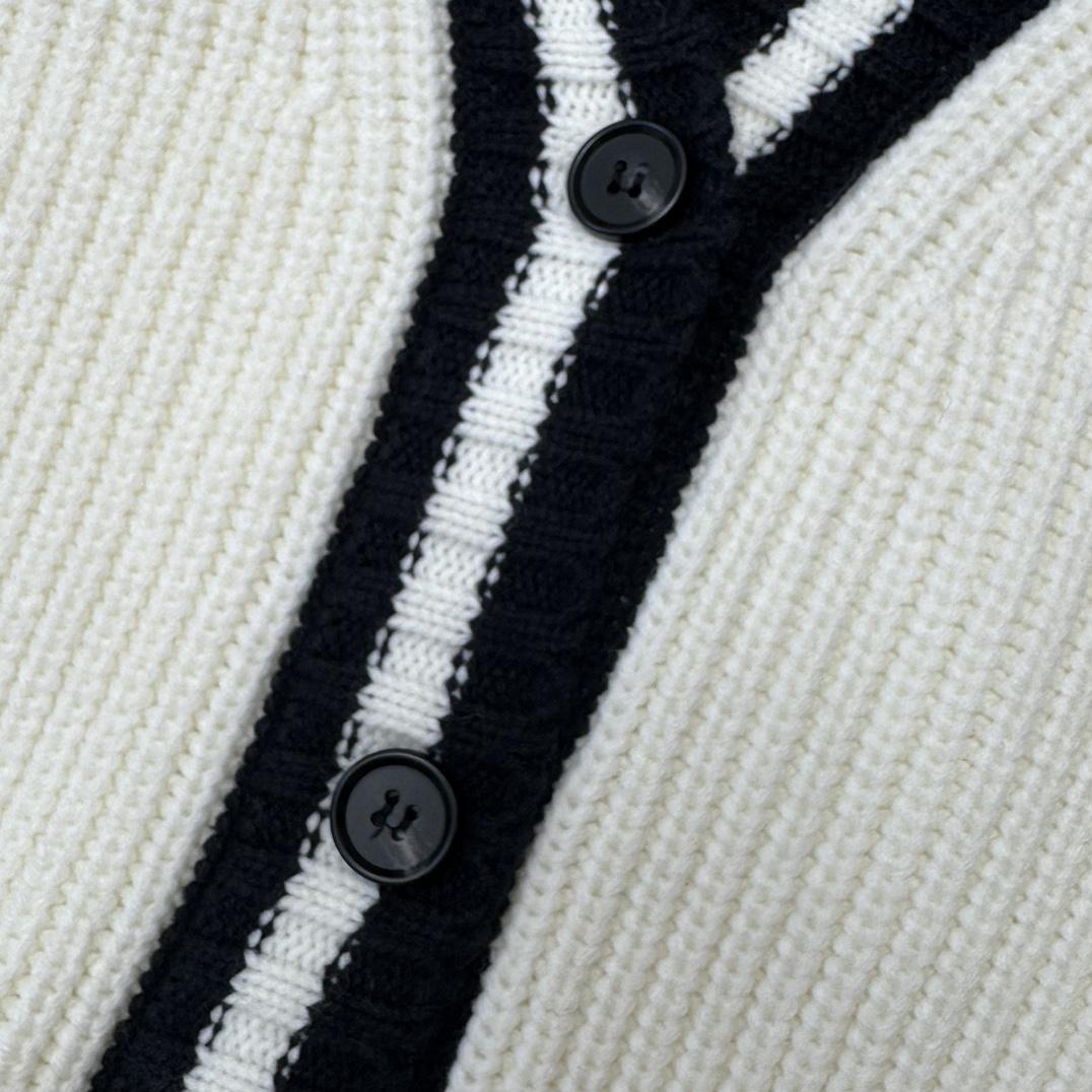 Кардиган Miu Miu Frontside White Rectangle Black Outline Logo "Beige" фото № 4