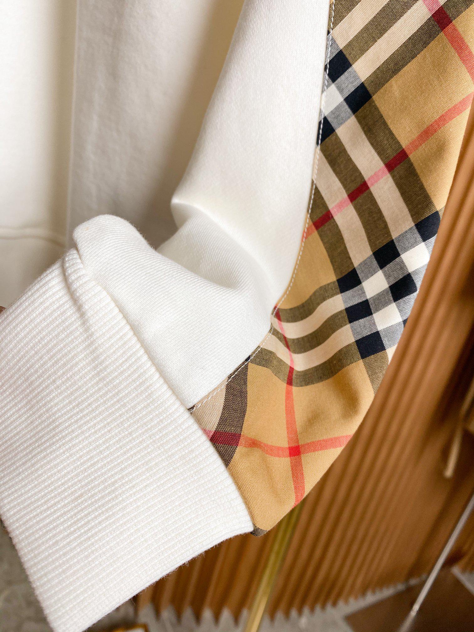 Свитшот Burberry Checked Print On The Sleeves Diagonal Lines "White" фото № 7