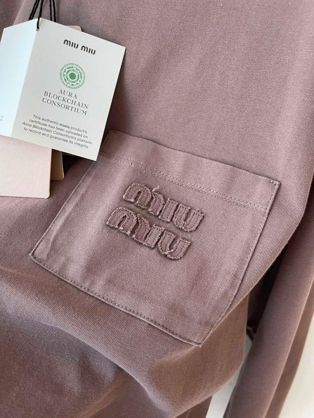 Свитшот Miu Miu Frontside Purple Logo On The Pocket Miu Miu "Purple" фото № 5