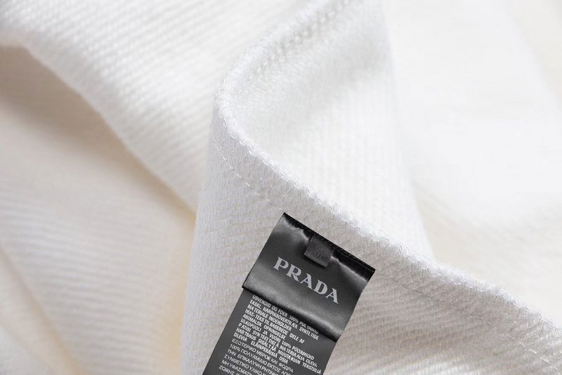 Свитшот Prada With The Icon In The Center "White" фото № 7