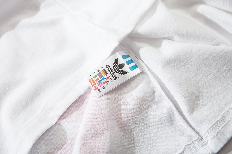 Футболка Adidas With A Very Large Logo "White" фото № 3