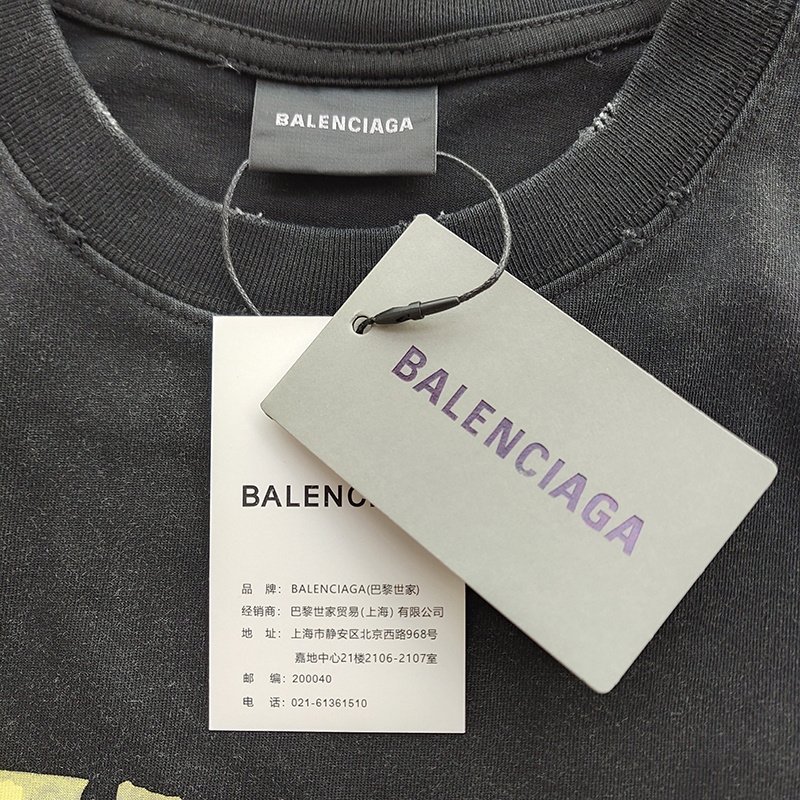 Футболка Balenciaga With A Yellow Logo "Black" фото № 3