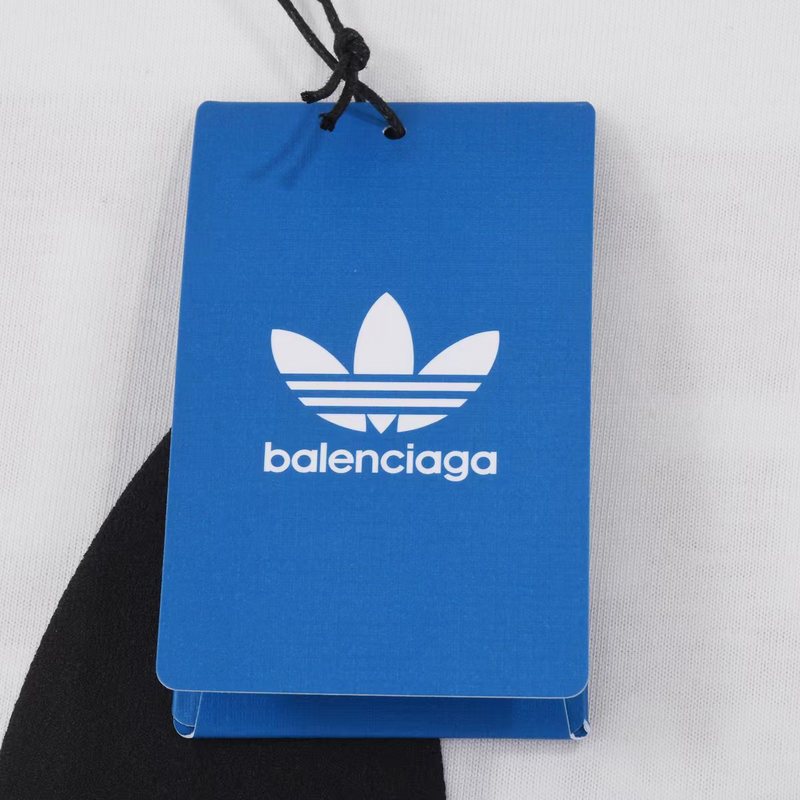 Футболка Balenciaga X Adidas With Logo And Greeting "White" фото № 8