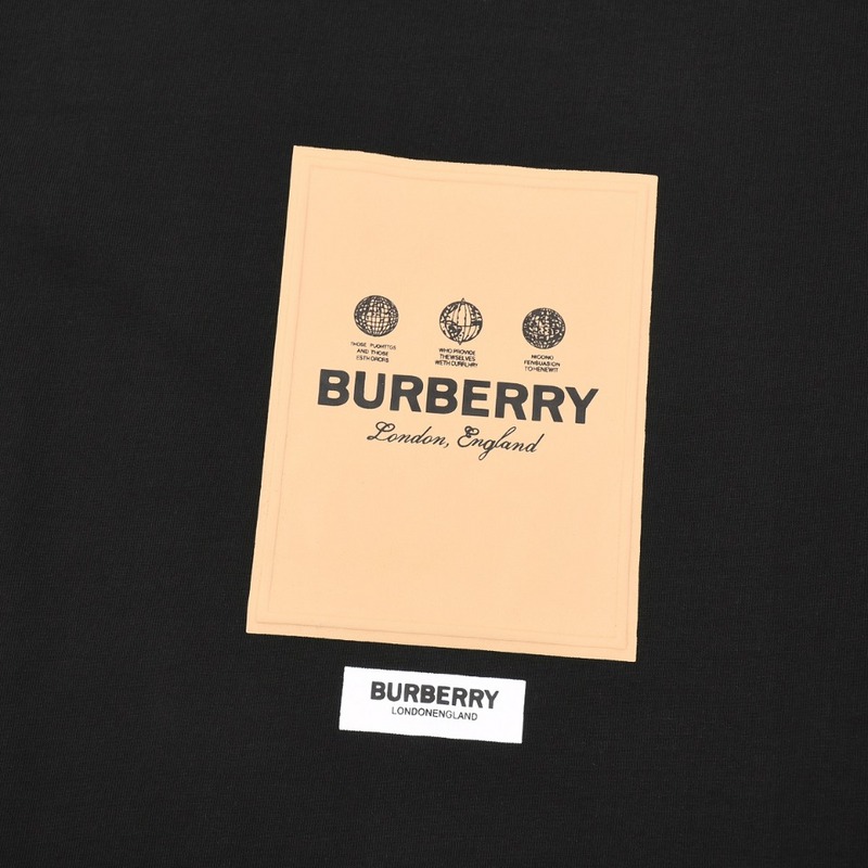 Футболка Burberry With A Sign "Black" фото № 8