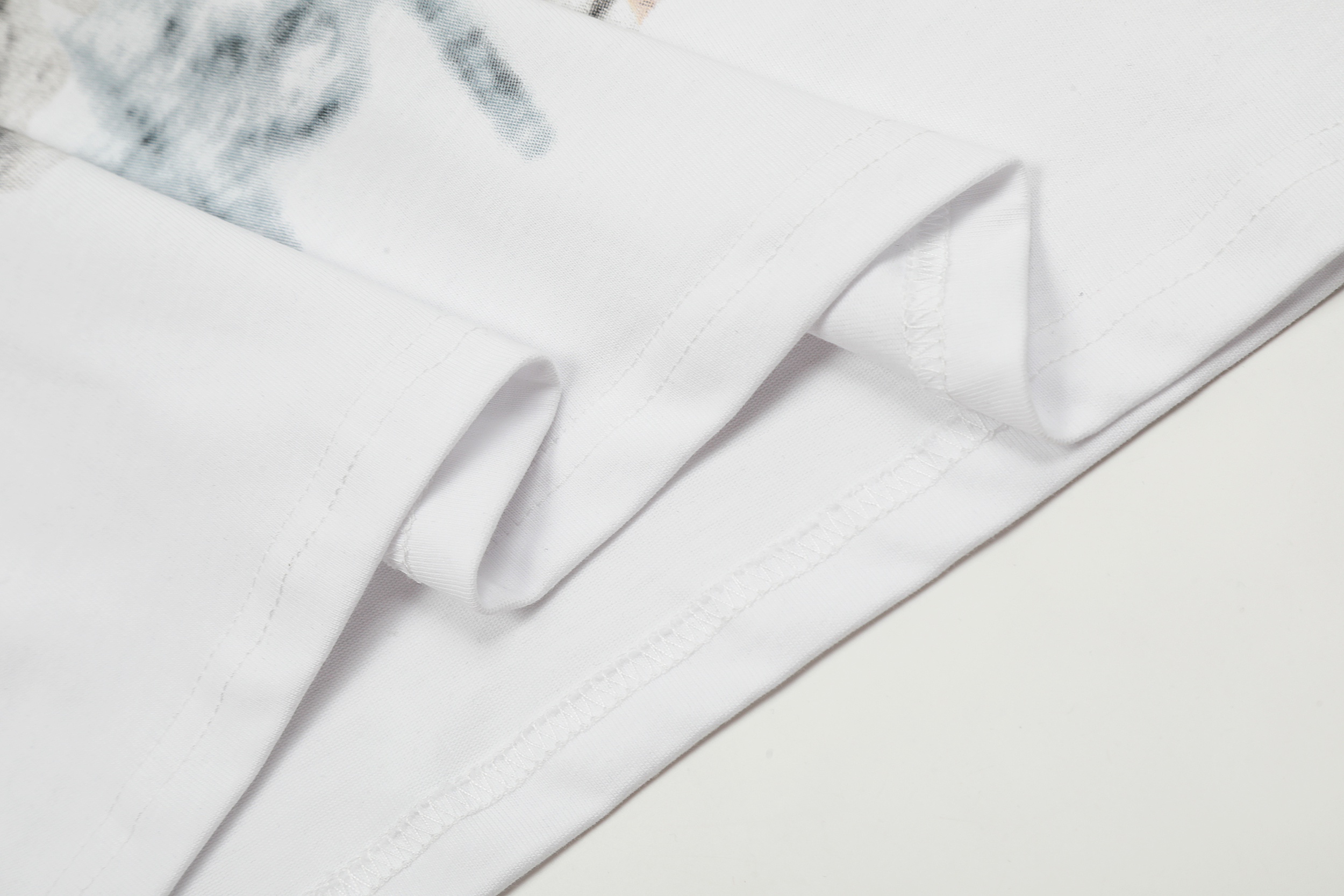 Футболка Cactus Jack Merch Utopia Travis Scott Circus Max Tour 2023 Devil with Halo "White" фото № 4