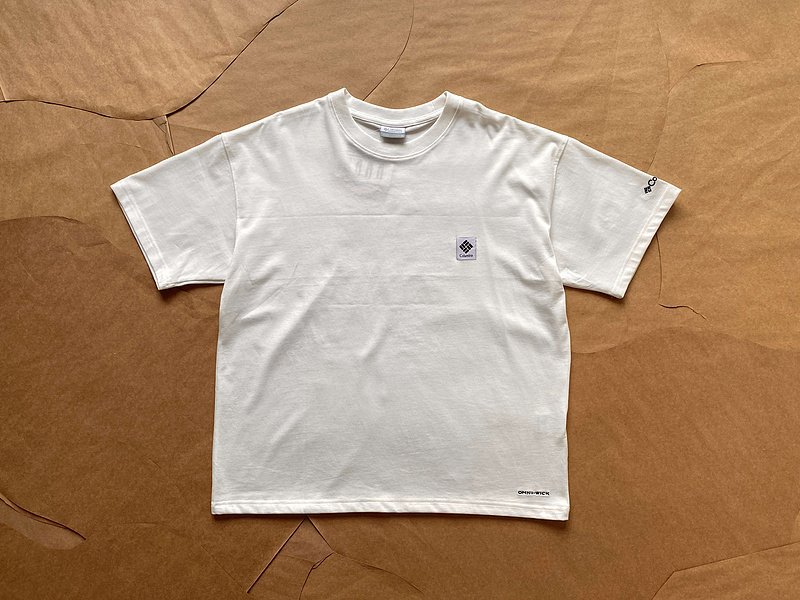 Футболка Columbia With Picture Of Mountains "White" фото № 2