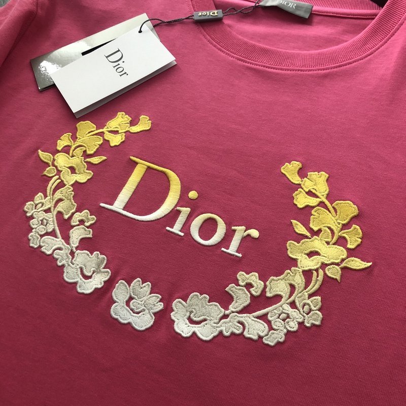 Футболка Dior With A Beautiful Print And Logo "Pink" фото № 9