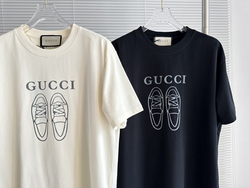 Футболка Gucci Shoes And Logo Print "Black" фото № 3