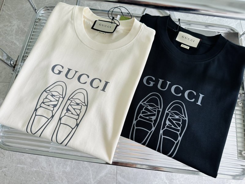 Футболка Gucci Shoes And Logo Print "Black" фото № 6