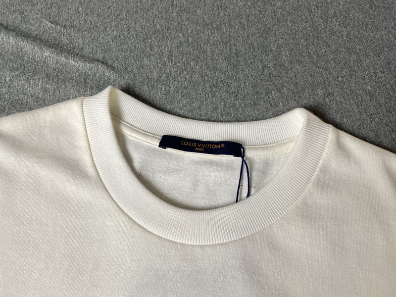 Футболка Louis Vuitton With Rainbow Print "White" фото № 3