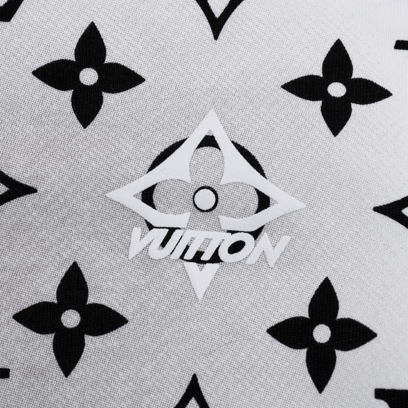 Футболка Louis Vuitton With A Gray Spot "White" фото № 6