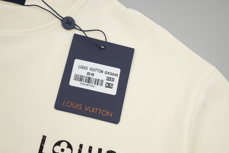 Футболка Louis Vuitton With Pattern "Cream" фото № 2