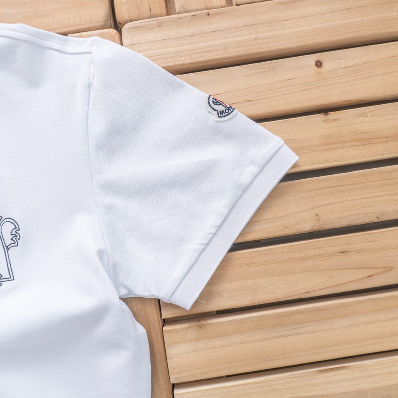 Футболка Moncler Small Logo Front And Sleve Decorated "White" фото № 4