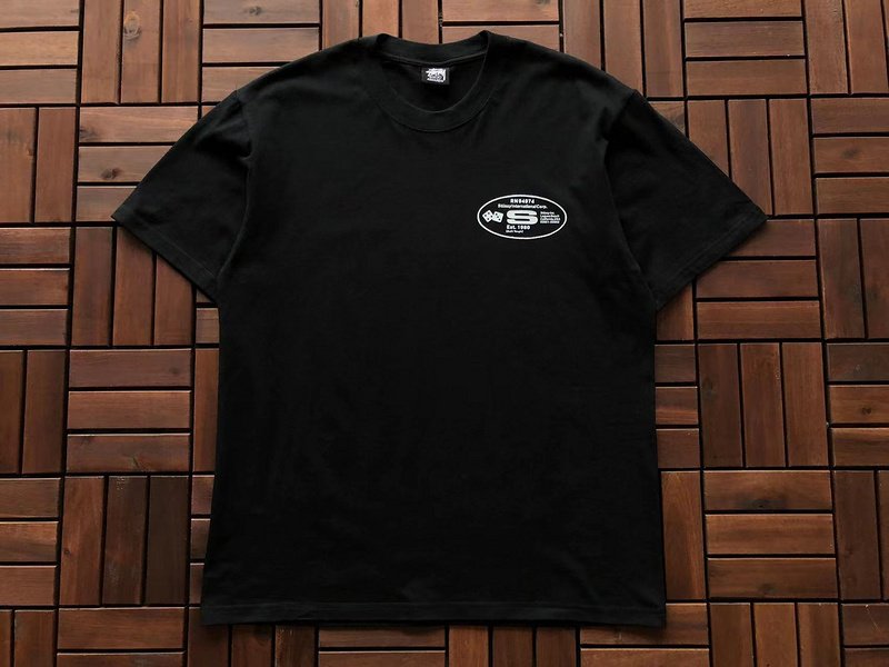 Футболка Stussy Lettering And Playing Cubes In Oval "Black" фото № 2