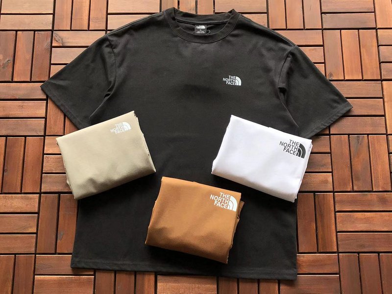 Футболка The North Face Logo Above Mountain View "Black" фото № 2