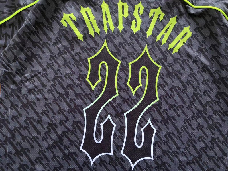 Футболка Trapstar Background From Repeating Small Logos "Gray" фото № 7