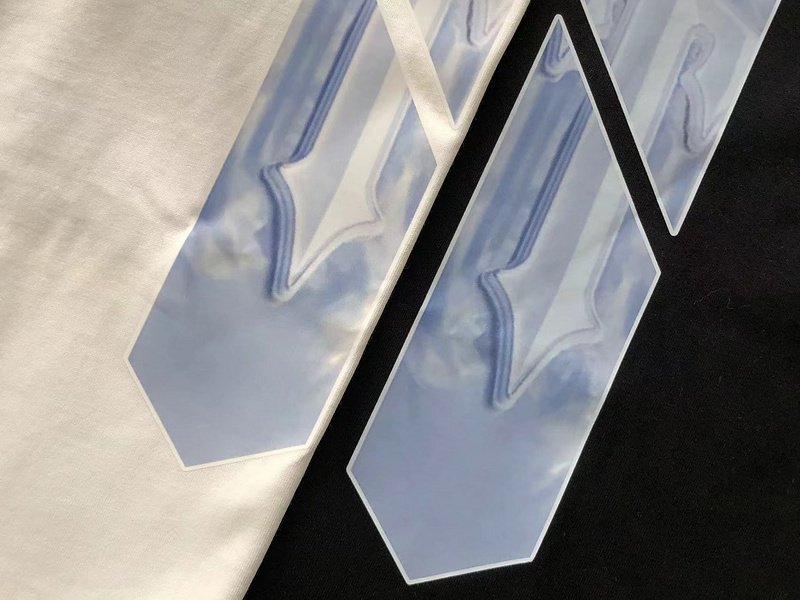 Футболка Trapstar Logo With Shadow Divided Into Three Parts "White" фото № 8