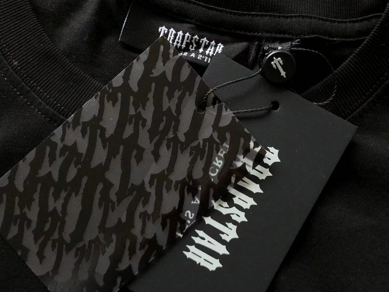 Футболка Trapstar Shiny Logo Front "Black" фото № 3