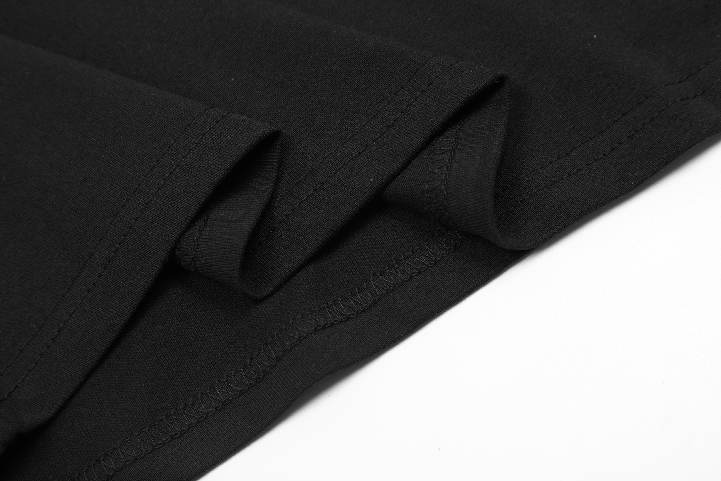 Футболка Vlone Live Alone Die Alone Gothic "Black" фото № 4