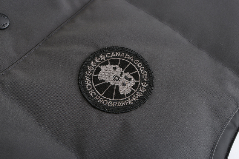 Жилетка Canada Goose Garson Vest "Gray" фото № 8