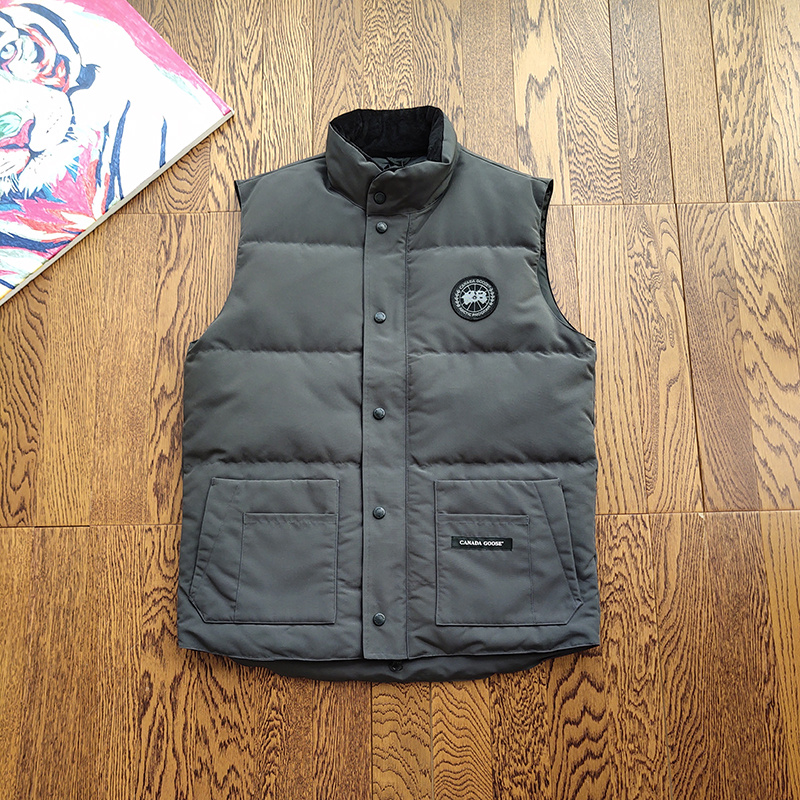 Жилетка Canada Goose Round Logo "Gray" фото № 2