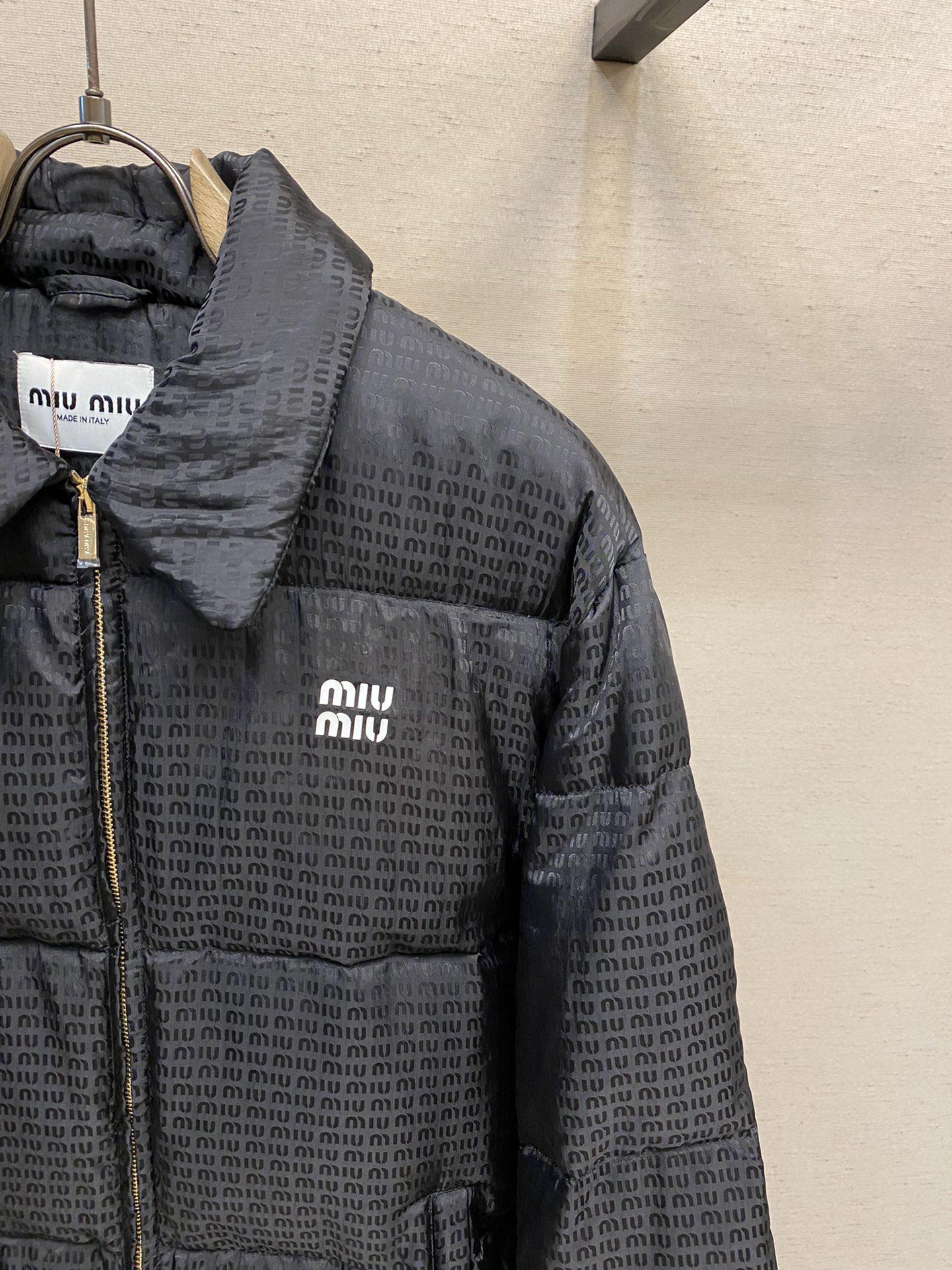 Пуховик Miu Miu Monogram Puff "Black" фото № 6