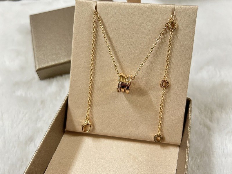 Подвеска Bulgari Wide With Shaped Like Spool Of Thread "Gold" фото № 4