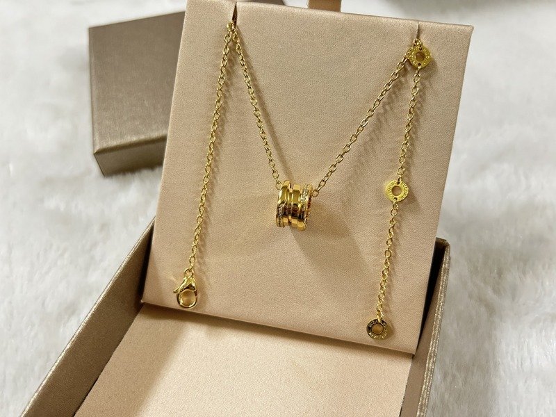 Подвеска Bulgari Wide With Shaped Like Spool Of Thread "Gold" фото № 5