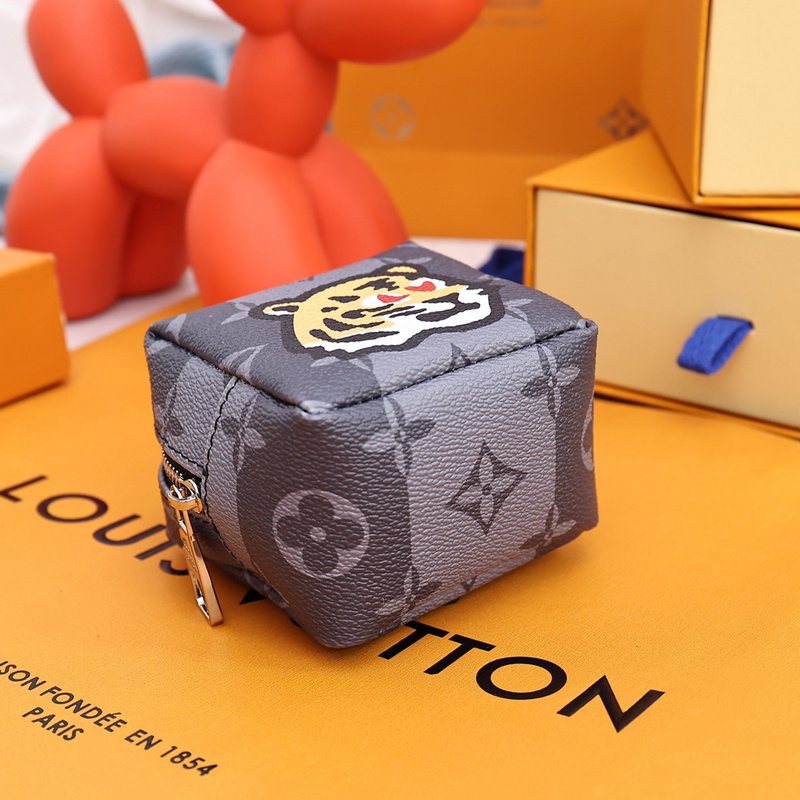 Брелок Louis Vuitton Small Backpack "Gray" фото № 4