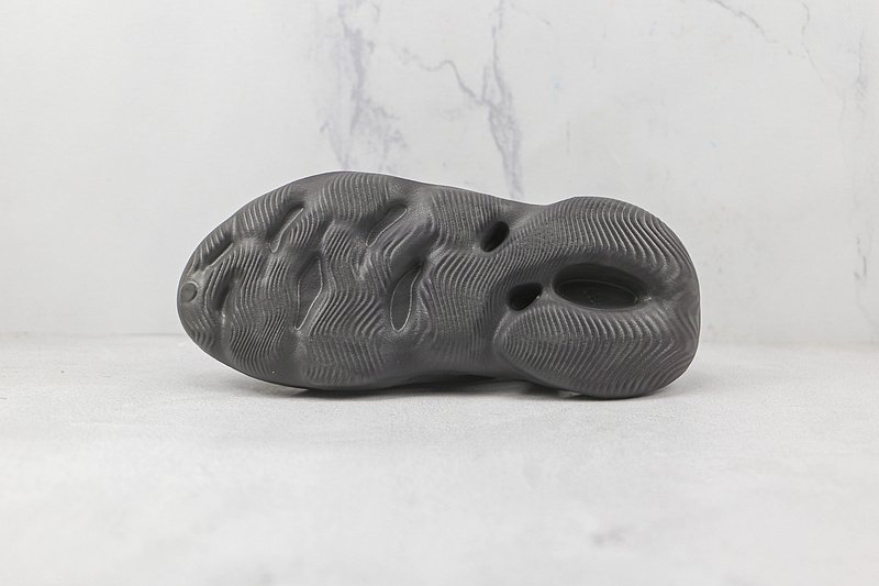 Adidas Yeezy Foam Runner "Onyx" фото № 7