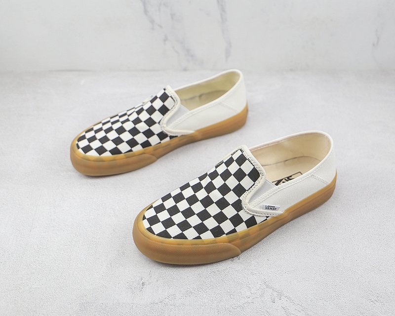 Vans Slip-On "Black/Marshmallow Gum" фото № 5