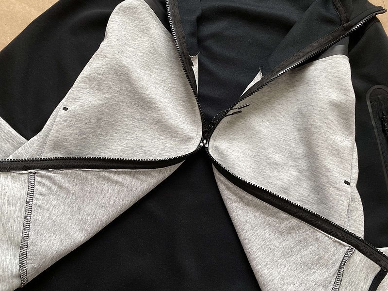 Худи Nike With Pocket On The Arm ZIP "Black/Gray" фото № 3