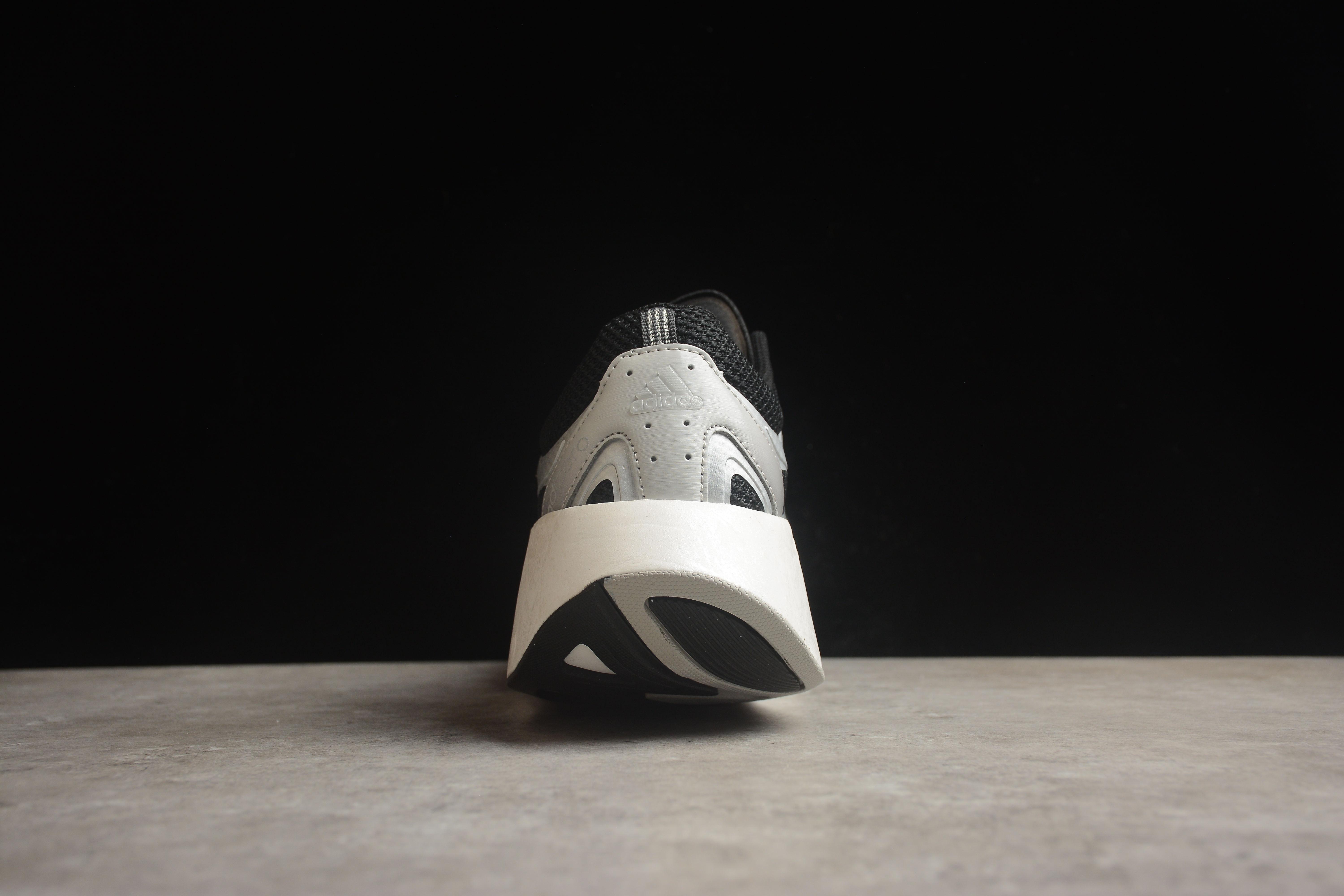 Atmos x Adidas Adizero Aruku "Black Metallic Silver" фото № 3