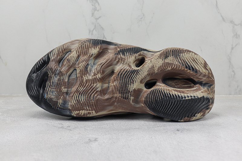 Аdidas Yeezy Foam Runner "Black/Brown" фото № 8