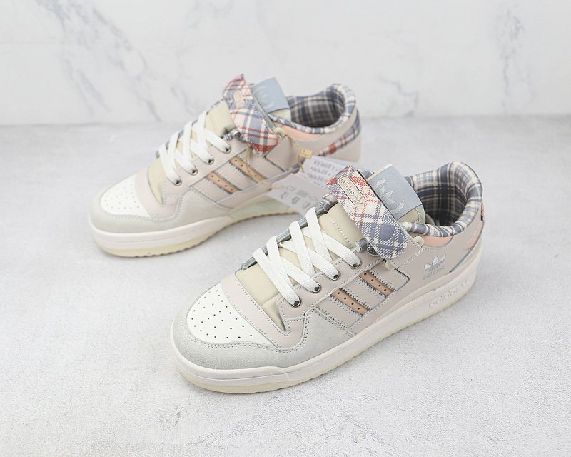 Adidas Forum 84 Low "Halo Plaid" фото № 5