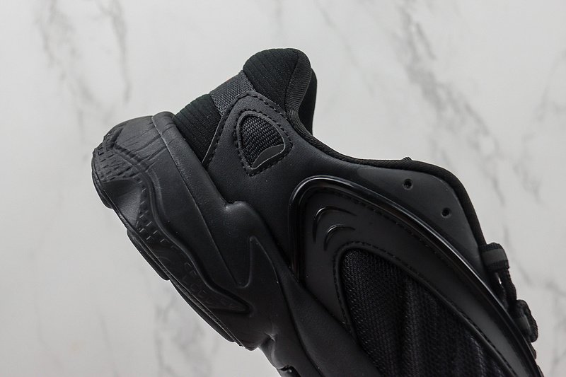 Adidas Oztral "Black" фото № 3